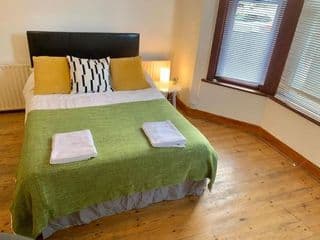 Great Value Bedroom Fern 1 - Photo 2
