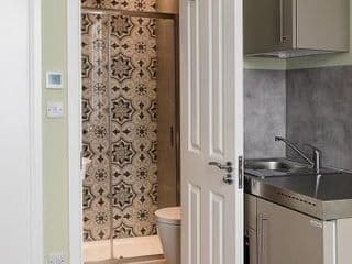 Modern Studio Apartments - Photo 19