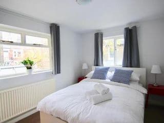 Spacious Bright 1 Bed Flat in Fulham by the Thames - Photo 9