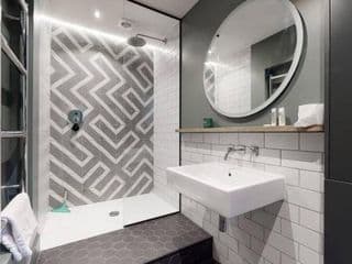 Stylish 2 bedroom 2 bathroom flat in Islington - Photo 6