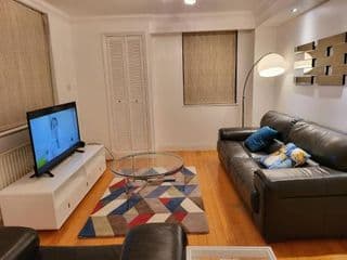 Garland Stylish 2 Bedroom Apartment A Minute Walk From Station - Photo 12