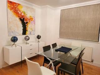 Garland Stylish 2 Bedroom Apartment A Minute Walk From Station - Photo 23