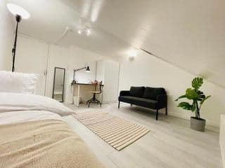 Norman House E11 - Photo 17