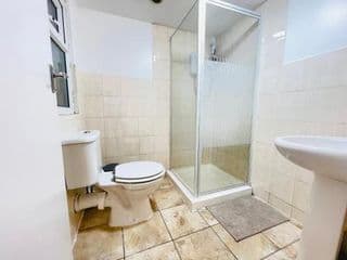 Norman House E11 - Photo 19