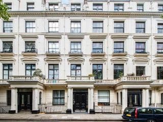 Chic Apartment by Hyde Park - Photo 16
