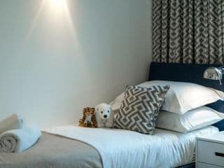 ALTIDO Captivating 2-bed flat in Shepherd's Bush - Photo 23