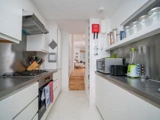 ALTIDO Captivating 2-bed flat in Shepherd's Bush - Photo 7