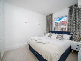 ALTIDO Captivating 2-bed flat in Shepherd's Bush - Photo 10