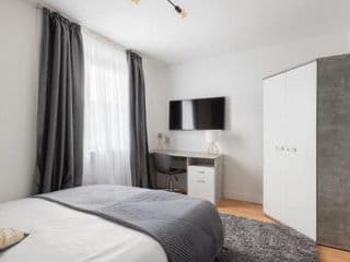 Spacious and Modern 4 Bed Apartment next to Borough Station - Photo 14