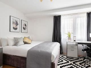 Spacious and Modern 4 Bed Apartment next to Borough Station - Photo 6