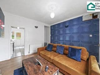 Ezy Property Solution Short Lets & Serviced Accommodation Norbury - Photo 12