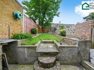 Ezy Property Solution Short Lets & Serviced Accommodation Norbury - Photo 20