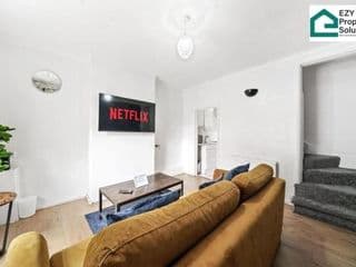 Ezy Property Solution Short Lets & Serviced Accommodation Norbury - Photo 5