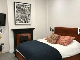 Stylish home in Streatham. - Photo 8
