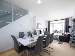 Spacious 4 Bedroom House next to Kensington Palace - Photo 3