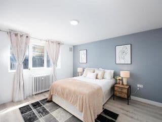 Spacious 4 Bedroom House next to Kensington Palace - Photo 4