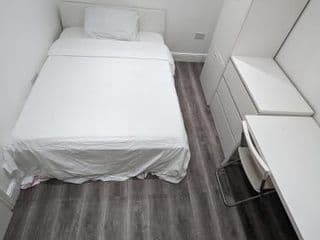 Mile End- Prime location - Photo 11
