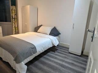 Mile End- Prime location - Photo 16