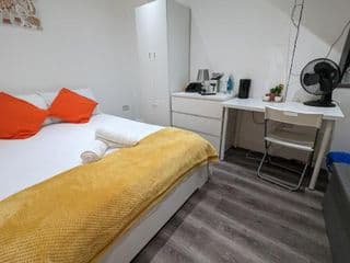 Mile End- Prime location - Photo 18