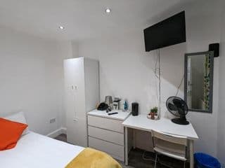 Mile End- Prime location - Photo 20