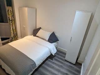 Mile End- Prime location - Photo 10