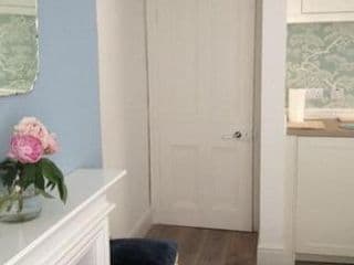 CHARMING ENGLISH STYLE STUDIO FLAT - Photo 22