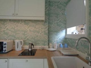 CHARMING ENGLISH STYLE STUDIO FLAT - Photo 4