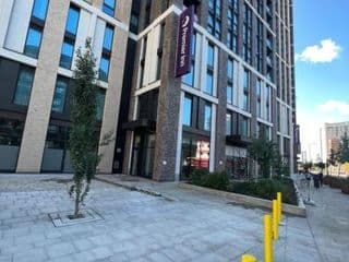 Luxury penthouse with stunning views near Canary Wharf - Photo 21
