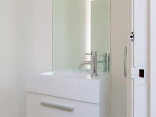 Lovely two bedroom flat with patio in Notting Hill - Photo 15
