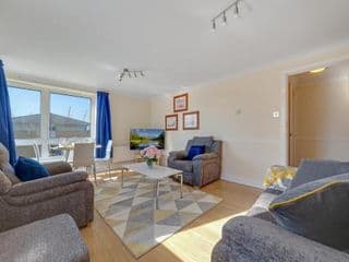Flourish Apartment - Constant Court - Canary Wharf - Photo 5