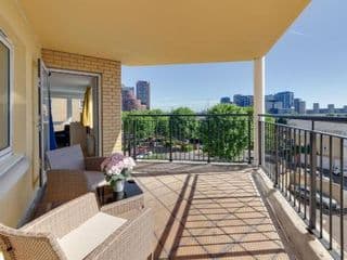 Flourish Apartment - Constant Court - Canary Wharf - Photo 9