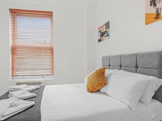 Charming 2 bed apartment Free WiFi close to Camden - Photo 9