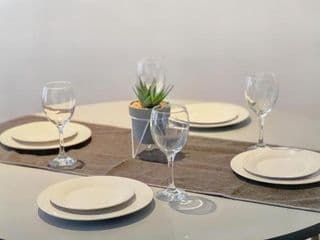 Lovely 2-bedroom serviced apartment Greater London - Photo 12