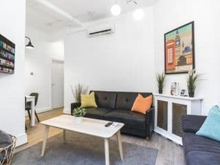 Two Bedroom Apartment in Central London with Large Terrace - Photo 13
