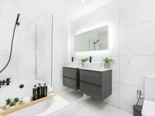 Two Bedroom Apartment in Central London with Large Terrace - Photo 4