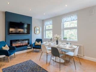 Stunning 3 Bed Duplex Apartment in the heart of West Hampstead - Photo 12