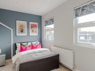Stunning 3 Bed Duplex Apartment in the heart of West Hampstead - Photo 17