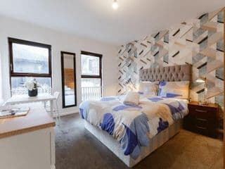 Whitechapel en-suite beds to stay - Photo 2