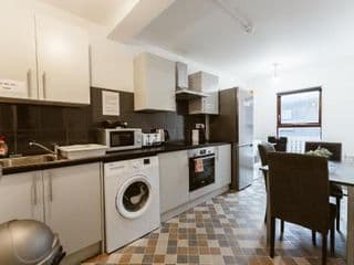 Whitechapel en-suite beds to stay - Photo 4