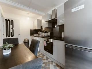 Whitechapel en-suite beds to stay - Photo 5