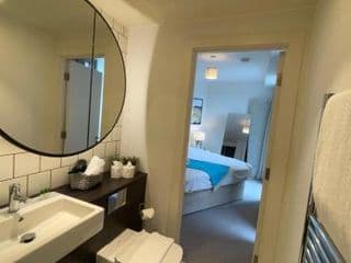 Luxury Three bed Apartment by London ExCeL - Photo 19