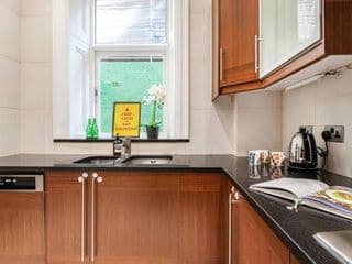 The Family Guy- Hampstead 3 Bed with Garden - Photo 18
