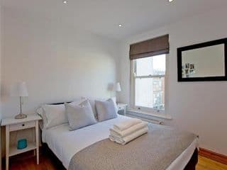 Convenient 1 bedroom apartment with parking - Photo 12