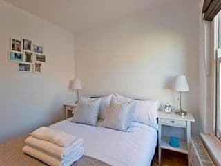 Convenient 1 bedroom apartment with parking - Photo 13