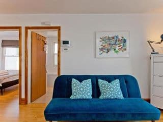 Convenient 1 bedroom apartment with parking - Photo 6