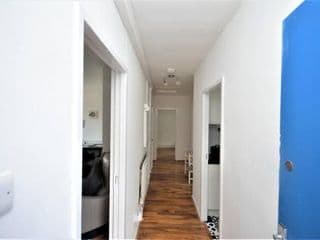 Lovely 2 Bedroom Condo in Greater London - Photo 7