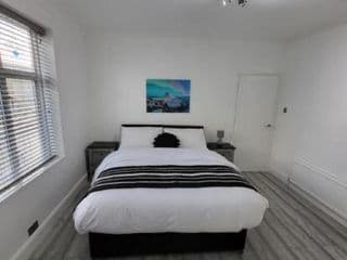 Eastend Apartments - Photo 15