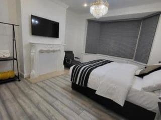 Eastend Apartments - Photo 24