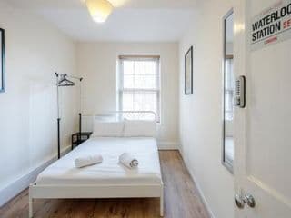 APlaceToStay Central London Apartment, Zone 1 WAT