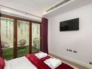 დLUXURY & Spacious Duplex in the Heart of Chelseaდ - Photo 16